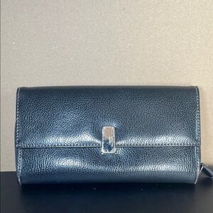 Liz Claiborne Black Leather Tri-fold Wallet